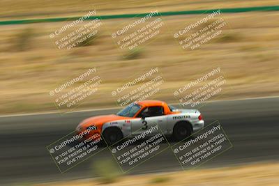 media/May-31-2025-CalClub SCCA (Sat) [[2c1a04e1ee]]/Race/Group 5/Turn 4b/
